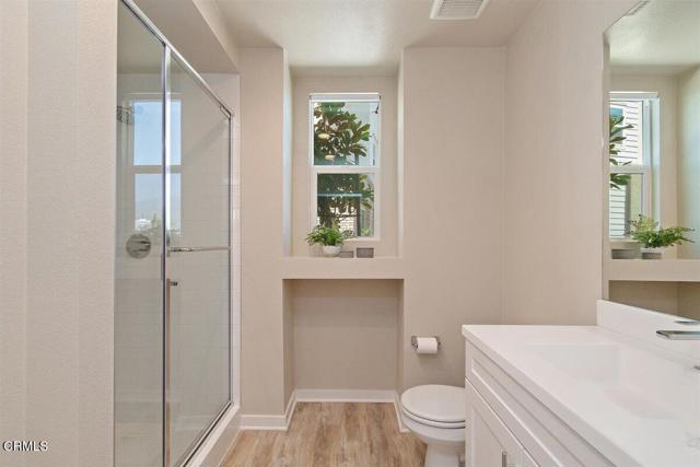 Detail Gallery Image 2 of 27 For 723 Heritage Ln, Upland,  CA 91784 - 2 Beds | 3/1 Baths