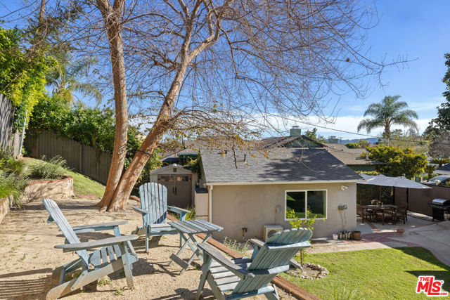 11855 Tiara Street, Valley Village CA: https://media.crmls.org/mediaz/8c5e27f7-478b-44cb-b284-6094d9db2f3e.jpg
