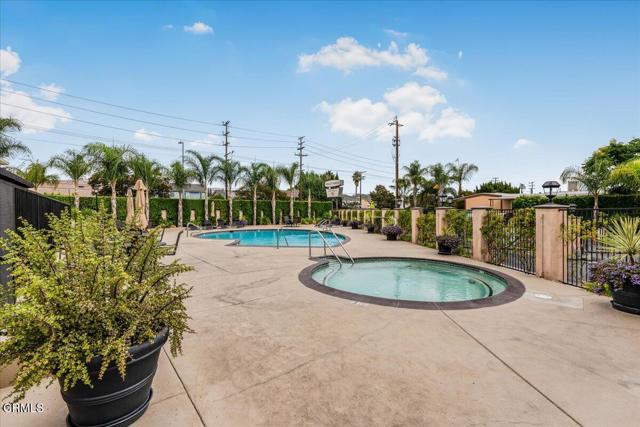 20652 Lassen Street, Chatsworth CA: https://media.crmls.org/mediaz/8c61d70b-8c12-42f5-ba9e-0293c0212f13.jpg