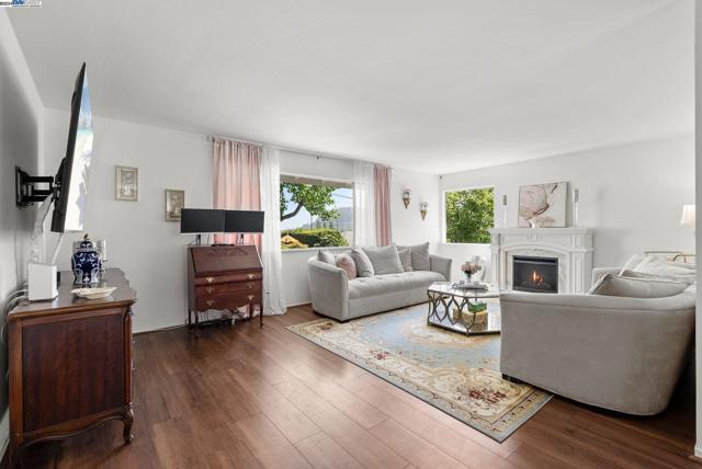 Image 3 of 42 For 6815 Eureka Ave
