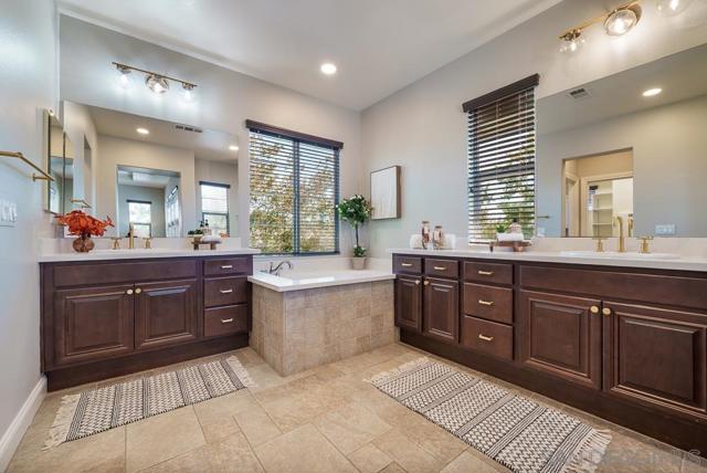 8297 Katherine Claire Lane, San Diego CA: https://media.crmls.org/mediaz/8c6214c5-ae56-4b5b-a1c0-7712e0649fb4.jpg