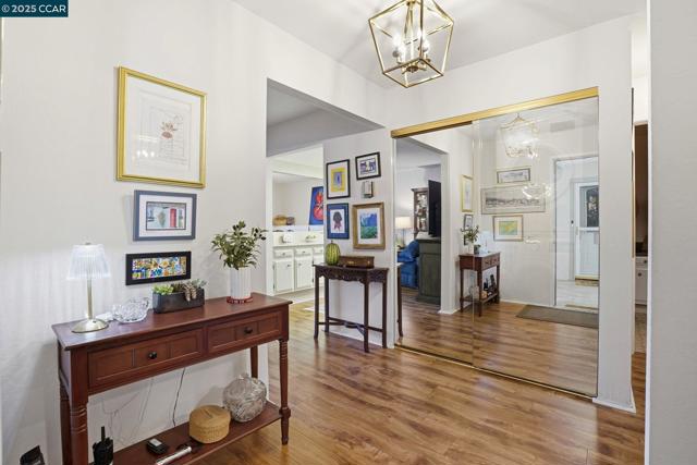 3417 Tice Creek, Walnut Creek CA: https://media.crmls.org/mediaz/8c629886-033a-4ddb-b5b8-f7bf4752108b.jpg