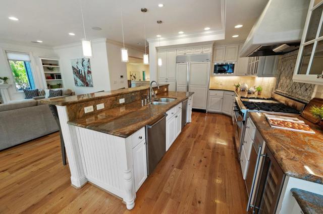 1509 Los Montes Drive, Burlingame CA: https://media.crmls.org/mediaz/8c62db8a-3b1c-4301-b8d7-6974250c3a29.jpg