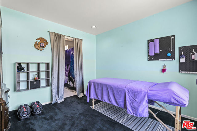 21683 Wo He Lo Trail, Chatsworth CA: https://media.crmls.org/mediaz/8c648a68-dd2d-4d4c-b9ed-82fa31a231ff.jpg