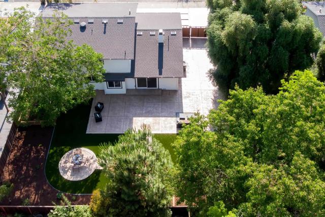 1984 Brooktree Way, Pleasanton CA: https://media.crmls.org/mediaz/8c64b1b3-1bad-4b7a-9f2d-2150c1369c64.jpg