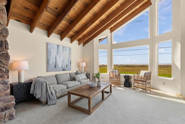 861 Railroad Avenue, Half Moon Bay CA: https://media.crmls.org/mediaz/8c64ca71-99a5-4a30-8296-a541c5110d5c.jpg