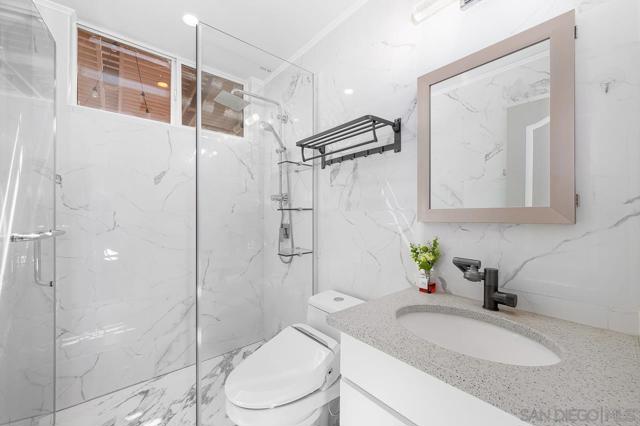 1175 SANTA OLIVIA RD, Chula Vista CA: https://media.crmls.org/mediaz/8c673225-ce3d-4244-a8c0-6ac3cfb16b20.jpg