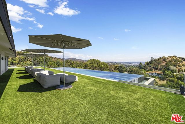 3 Bed Home for Sale in Los Angeles, California