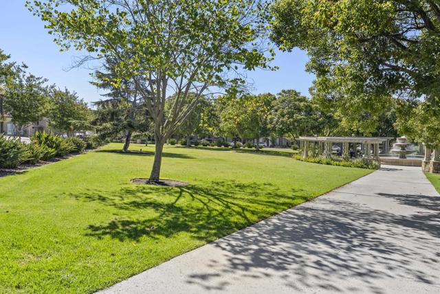1215 HIGHBLUFF, San Marcos CA: https://media.crmls.org/mediaz/8c6a4148-db19-4770-8b83-83576bb36d2d.jpg