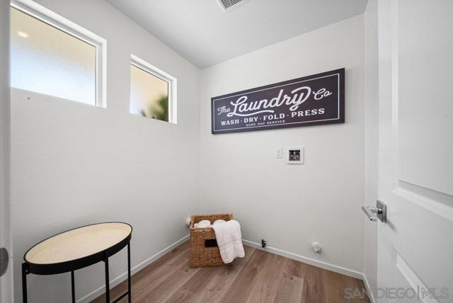 8184 Golden Ave, Lemon Grove CA: https://media.crmls.org/mediaz/8c6a498c-5e02-4a68-9b57-8272d89685e2.jpg