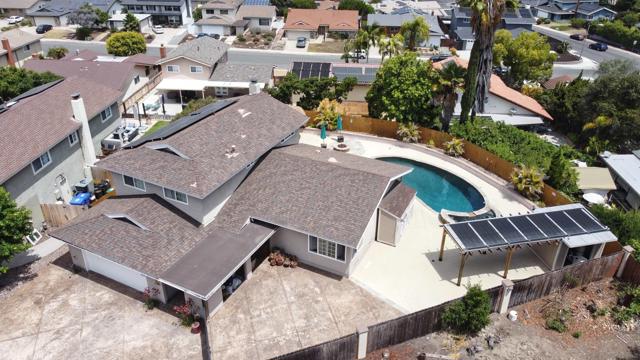 5865 Snowbond Ct, San Diego CA: https://media.crmls.org/mediaz/8c6a69e8-ab46-4622-b936-41cf0087dbfa.jpg
