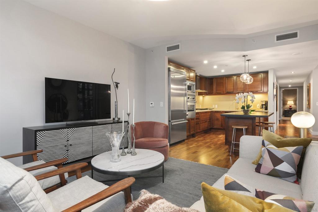 1325 Pacific Hwy. - photo 14