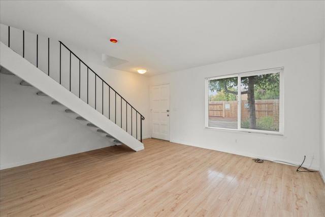 27418 Susan Place, Hayward CA: https://media.crmls.org/mediaz/8c6b619e-202f-4ffb-a30a-998a7997b208.jpg