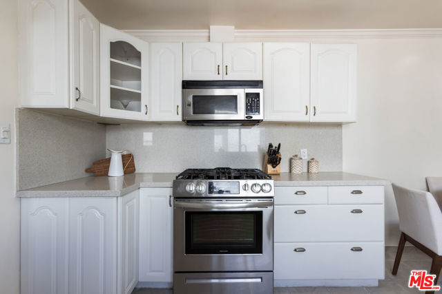 719 N Gardner Street, Los Angeles CA: https://media.crmls.org/mediaz/8c6c0e0e-680b-4d66-a164-ee0e9e5fe0af.jpg
