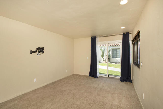 Image 19 of 42 For 73318 Shadow Mountain Drive B