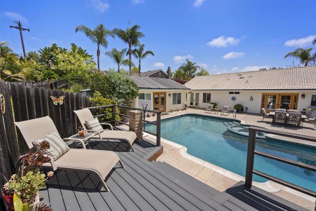 1510 2 Orangeview Dr,  CA: https://media.crmls.org/mediaz/8c6ca36e-6a22-4402-94db-89a4c08fb580.jpg