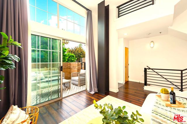 5300 Playa Vista Drive, 13 photo 5