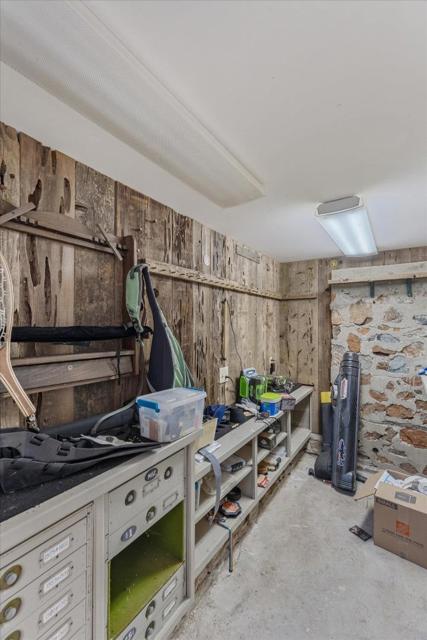 10207 Pool Station Road, Angels Camp CA: https://media.crmls.org/mediaz/8c6d801f-f1da-437c-9063-e79e0d424e93.jpg