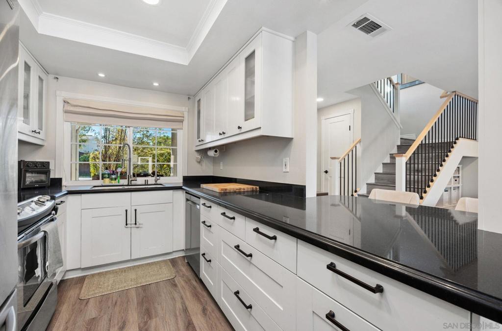 1971 Azure Way - photo 9