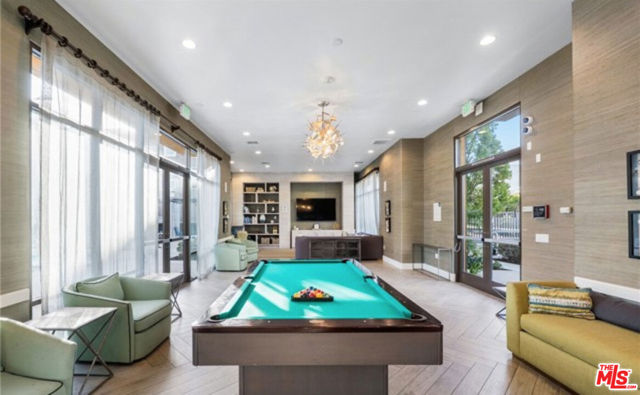 552 E Carson Street, Carson CA: https://media.crmls.org/mediaz/8c6de048-bc44-40b6-b2e7-b0420c3a2bd6.jpg