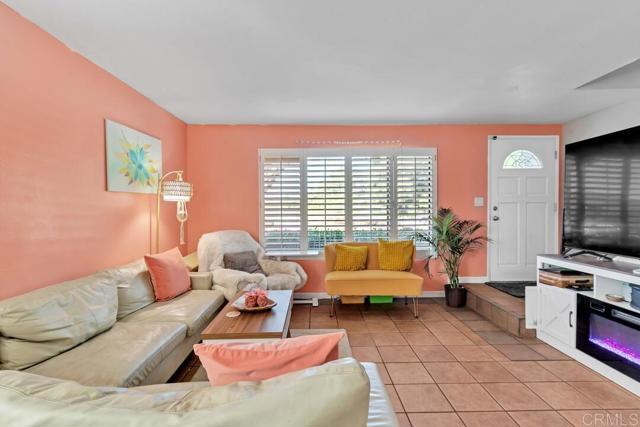 Detail Gallery Image 8 of 40 For 9555 Cottonwood Ave #E,  Santee,  CA 92071 - 2 Beds | 1/1 Baths