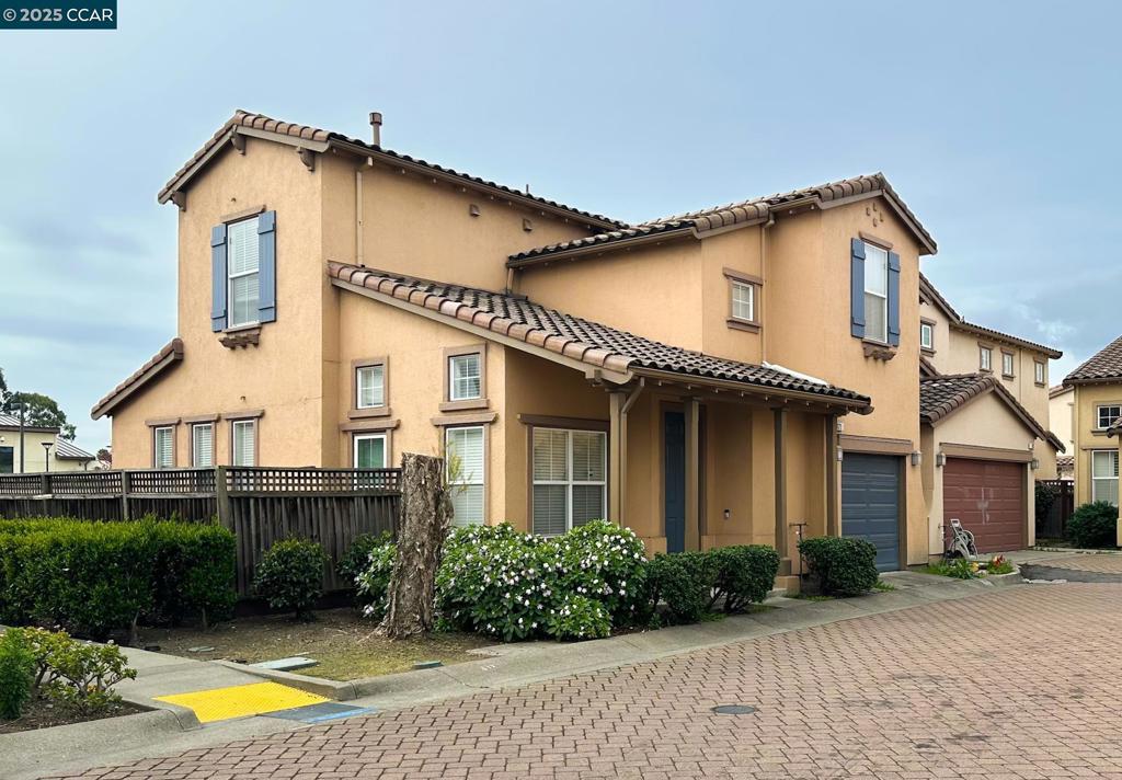 121 San Pedro St