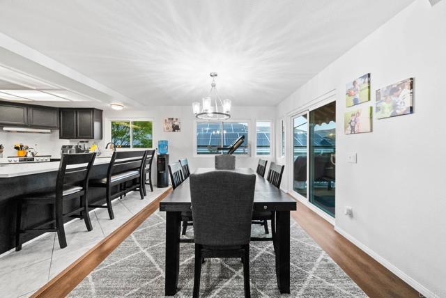 15425 Vista Vicente Dr, San Diego CA: https://media.crmls.org/mediaz/8c6f8534-f622-4df7-a6aa-dd68638110d5.jpg