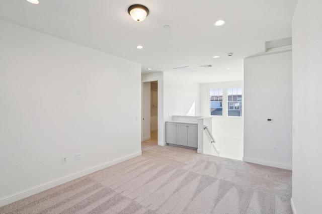 607 Santa Ynez Way, Marina CA: https://media.crmls.org/mediaz/8c70af30-7b73-4fa4-b619-85ebf79bd3ab.jpg