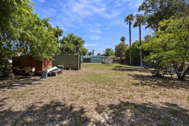 10705 Louisa Dr., La Mesa CA: https://media.crmls.org/mediaz/8c70e88b-6c85-4965-a670-066a7986d7a2.jpg