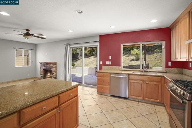 89 Cormorant Court, Martinez CA: https://media.crmls.org/mediaz/8c7121eb-2900-42aa-ba29-5bd50d04e29c.jpg