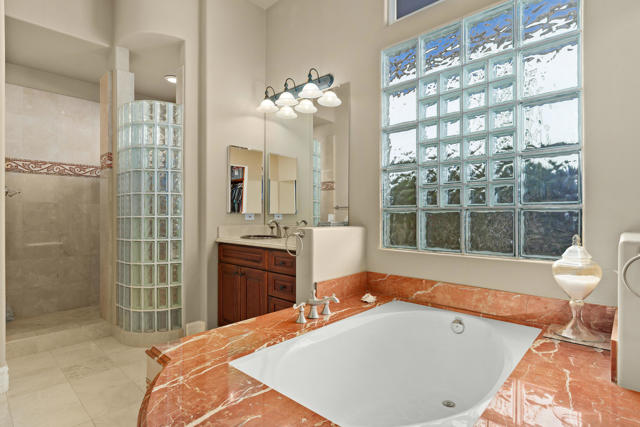 81655 Brown Deer, La Quinta CA: https://media.crmls.org/mediaz/8c72b853-6429-49a4-8b4f-94e6f03115eb.jpg