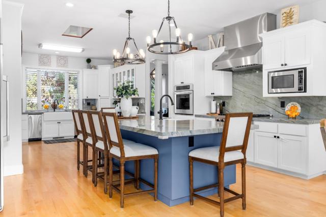 Image 9 of 51 For 2770 Summerland Road