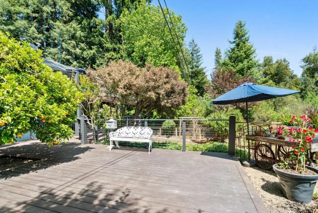 120 Bella Vista Lane, Watsonville CA: https://media.crmls.org/mediaz/8c73f388-3372-4161-9c9d-0042afcb9f63.jpg