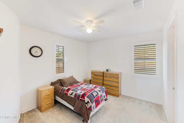 12809 Lone Trail Court, Moorpark CA: https://media.crmls.org/mediaz/8c747766-e4ac-414f-97fd-2e921c814bc4.jpg