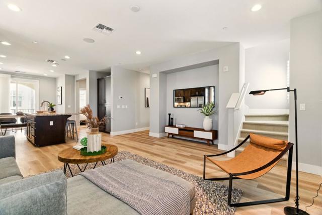 34559 Clydesdale Terrace, Fremont CA: https://media.crmls.org/mediaz/8c74d214-2df4-48d9-ac16-fc39675ba0b6.jpg