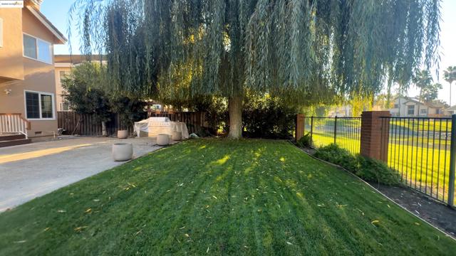 2270 Tamarisk Ct, Discovery Bay CA: https://media.crmls.org/mediaz/8c74fa0b-6ca7-421b-b4dc-9456e751cc48.jpg
