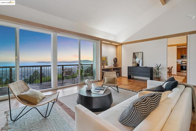 120 Hill Rd, Berkeley CA: https://media.crmls.org/mediaz/8c754ef5-515b-43e8-a8c1-e5321120f185.jpg