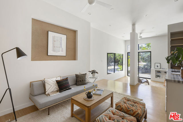1508 Elevado Street, Los Angeles CA: https://media.crmls.org/mediaz/8c756f7f-14e4-4b66-9cb7-56454d6c784e.jpg