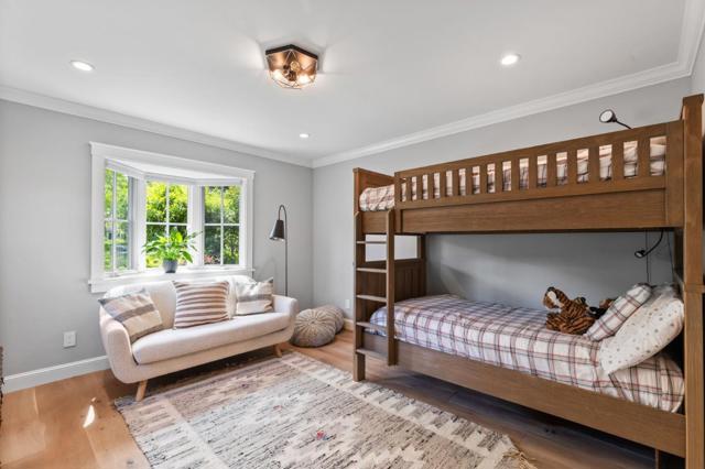 378 Felton Drive, Menlo Park CA: https://media.crmls.org/mediaz/8c7719b1-804c-459a-90bb-f52b120fc0fd.jpg