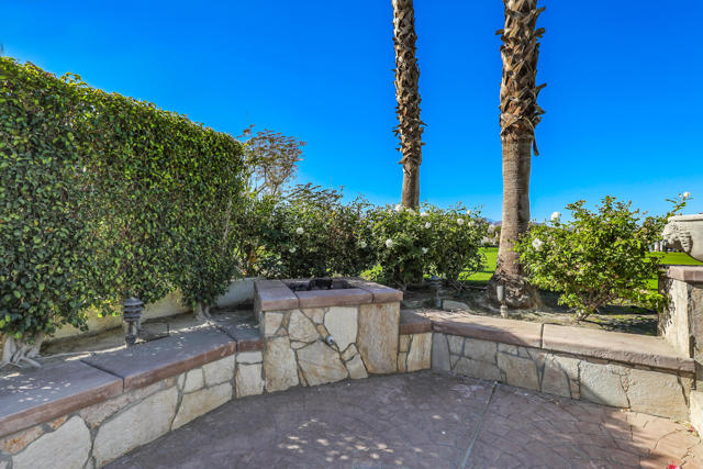50465 Verano Drive, La Quinta CA: https://media.crmls.org/mediaz/8c77edb9-3b2c-4ad2-ac97-e2a324dcdcf6.jpg