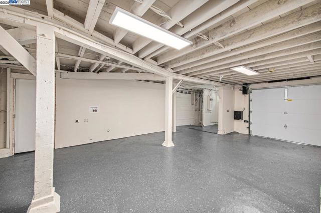 2356 15th St, San Francisco CA: https://media.crmls.org/mediaz/8c7946ca-47e9-4ff8-b842-29625bd2448c.jpg