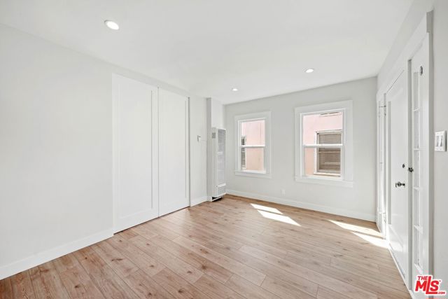 522 - 532 Idaho Avenue, Santa Monica CA: https://media.crmls.org/mediaz/8c7a607c-3007-47b0-8a52-0231827d26a3.jpg