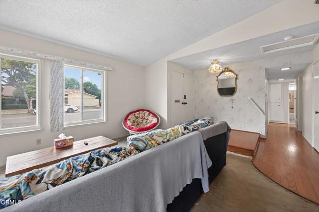 Detail Gallery Image 30 of 38 For 2110 Rhonda St, Oxnard,  CA 93036 - 3 Beds | 2/1 Baths