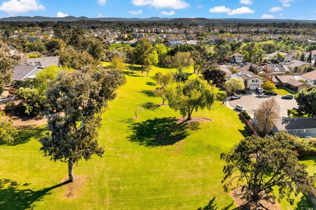 Detail Gallery Image 10 of 14 For 1390 Valencia Loop, Chula Vista,  CA 91910 - 4 Beds | 2 Baths