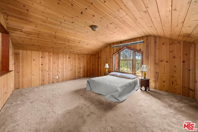 1060 Tremonto Road, Santa Barbara CA: https://media.crmls.org/mediaz/8c7d23f9-a4c1-4f42-a960-d54dd347145d.jpg