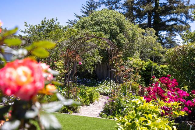 1255 Josselyn Canyon Road, Monterey CA: https://media.crmls.org/mediaz/8c7eb4ca-a1fa-4d00-9e12-8737bb33026b.jpg