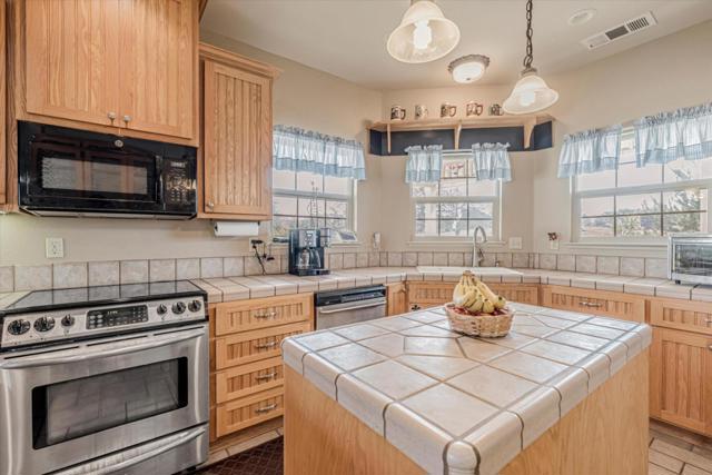 3499 Burson Road, Valley Springs CA: https://media.crmls.org/mediaz/8c7ec23f-14d5-4a40-9a6d-f72019822423.jpg