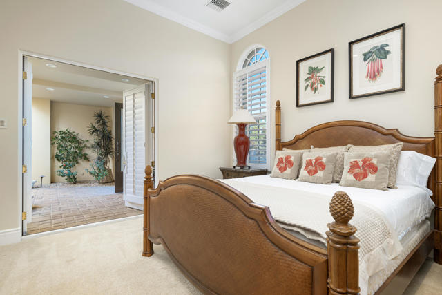 80614 Via Pessaro, La Quinta CA: https://media.crmls.org/mediaz/8c7edf2d-cd37-4e69-a731-04f52dc966bf.jpg
