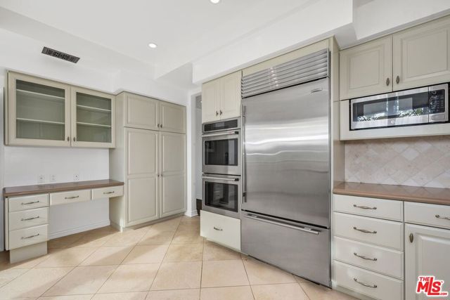 Drew Fenton | 2042 Palisades Drive Pacific Palisades CA | MLS: 7496433 Drew Fenton | 2042 Palisades Drive Pacific Palisades CA | MLS: 7496433