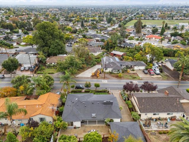 386 Fleming Avenue, San Jose CA: https://media.crmls.org/mediaz/8c802ba2-c505-46fe-82f5-5e8cf5b17c19.jpg